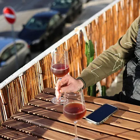 106 Lounge Порту