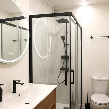 106 Lounge Apartment